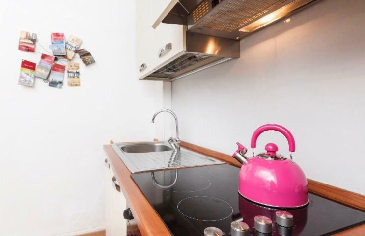 New Studio A Trastevere Rome Bagian luar foto